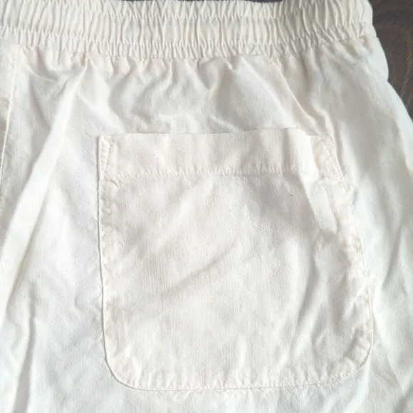 Cloth & Stone Cream Drawstring Shorts - Picture 4 of 9